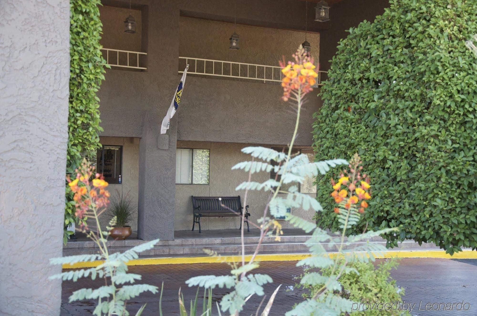 Best Western Innsuites Phoenix Hotel & Suites Exterior foto